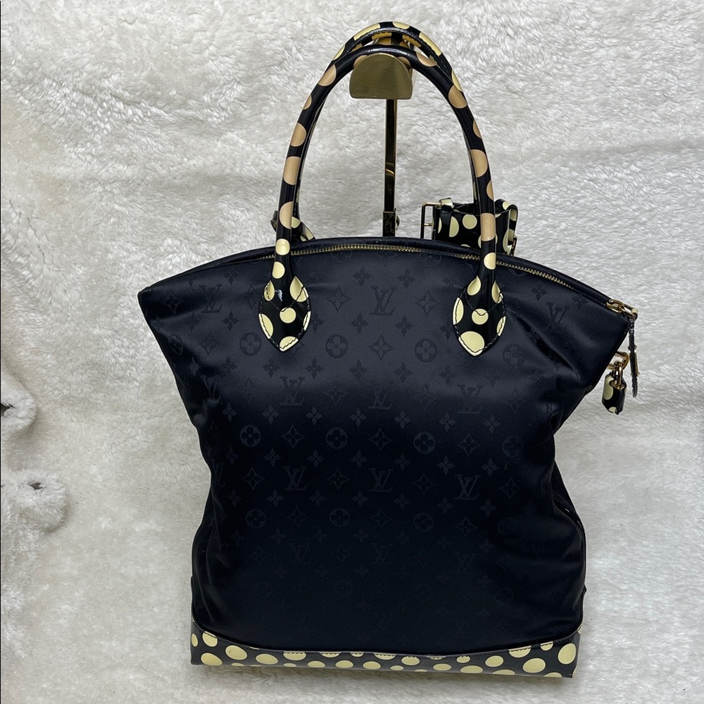 Louis Vuitton x Yayoi Kusama Nylon Monogram Lockit MM Limited Edition Tote Bag - Picture 2 of 16